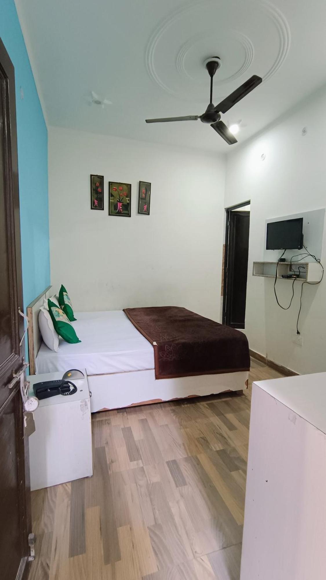 Olt Hostel Risikés Kültér fotó